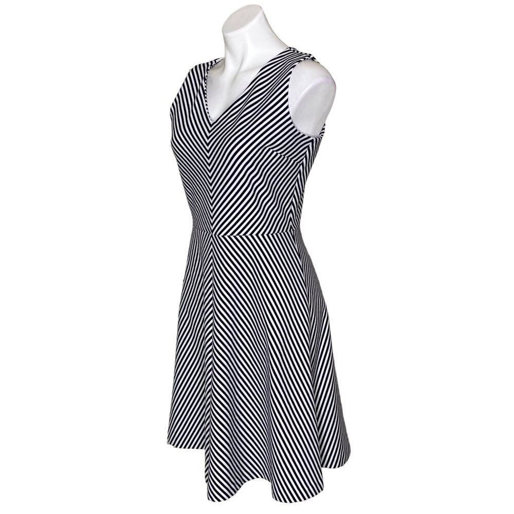 Talbots Women's Edie Knit Stripe A-Line Dress, Black & White V-Neck Size M - Picture 8 of 10